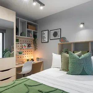Student Only And Private Ensuites At Alma Place In Appartement